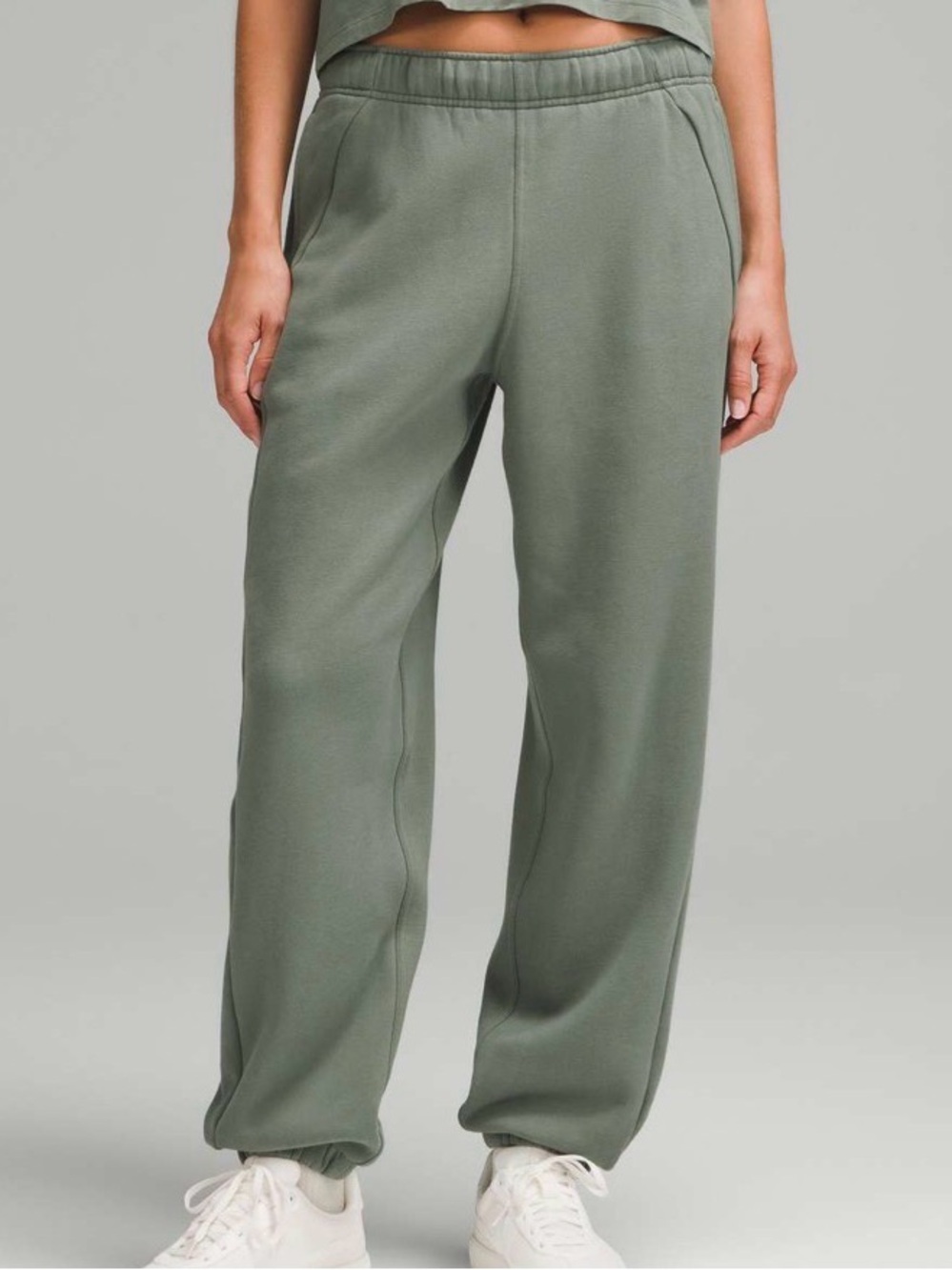 Lululemon Scuba Mid-Rise Oversized Jogger ~ Grey Eucalyptus ~ Size XXS